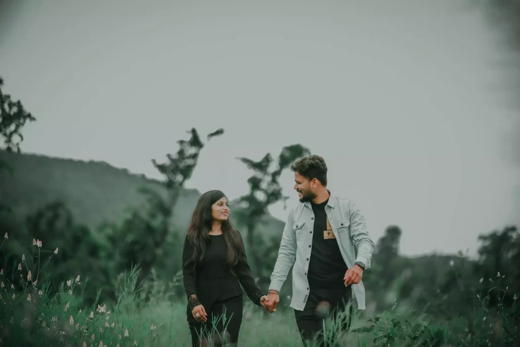 Garden Pre Wedding Shoot | Garden Pre Wedding Photoshoot in Saree/dresses with Cool Nature and Poses by Shubhlaxmi Films.